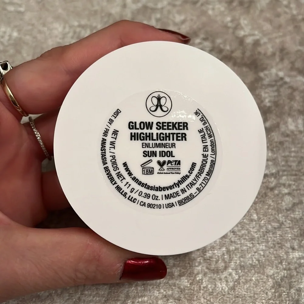 Brand New Anastasia Beverly Hills Glow Seeker Highlighter Sun Idol Illuminator